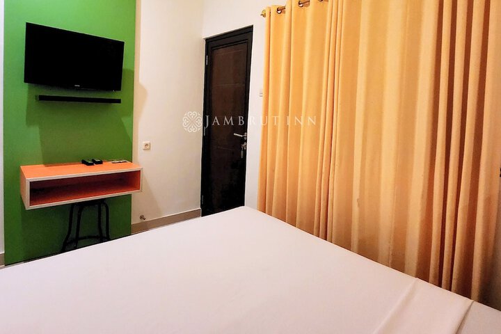 Room 7 of 42