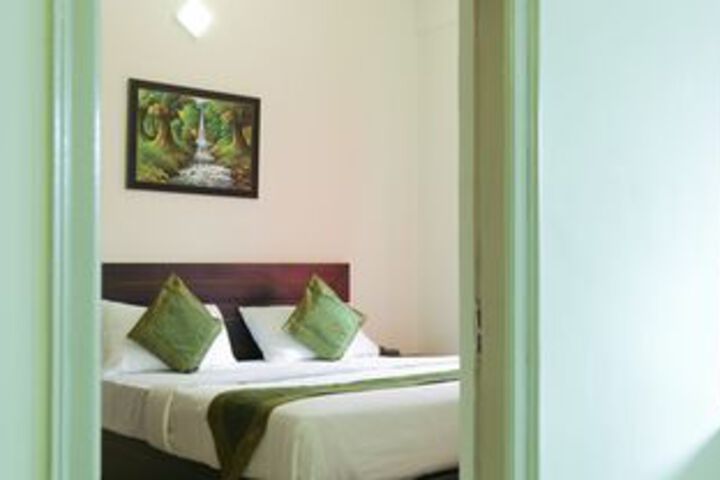 Room 38 of 62