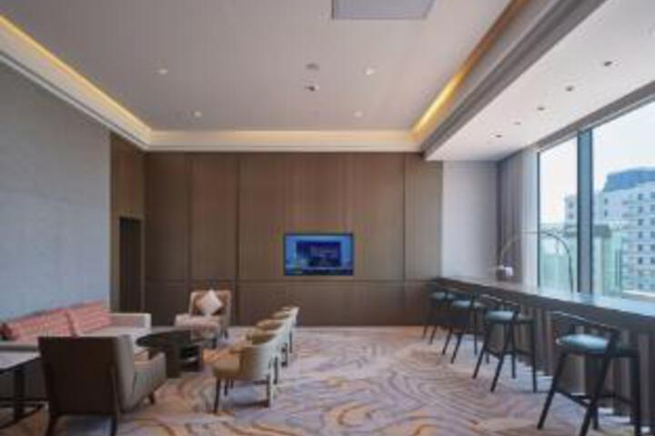 Room 8 of 23