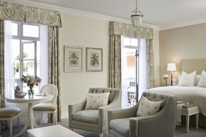 Room 2 of 183
