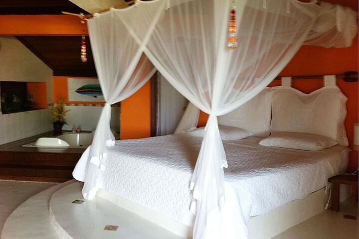 Room 3 of 11