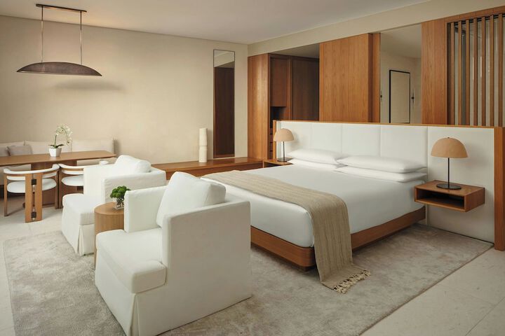 Room 13 of 64