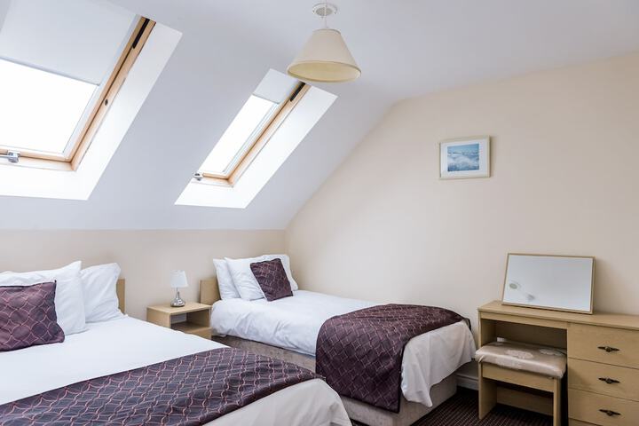 Room 2 of 14
