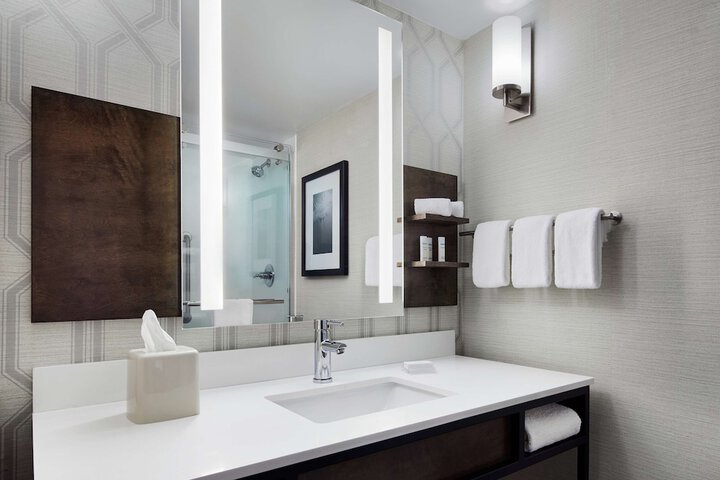 Bathroom shower