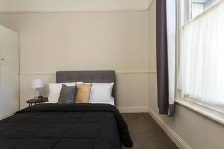 Room 10 of 35