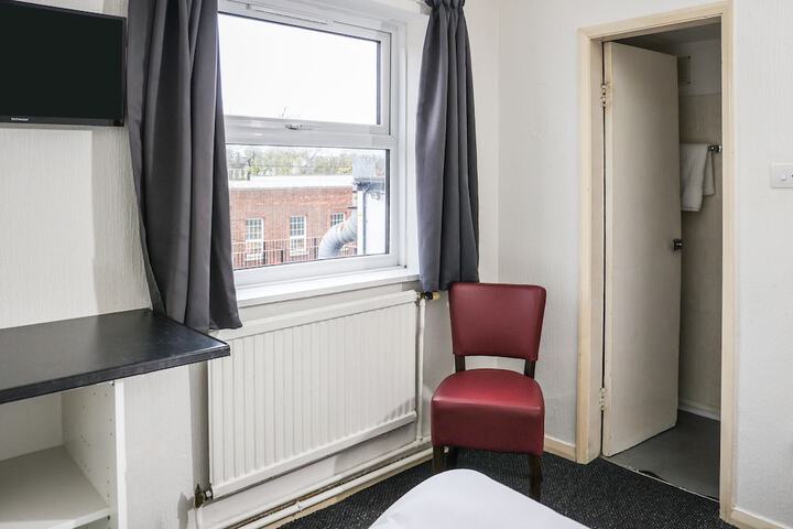 Room 19 of 26
