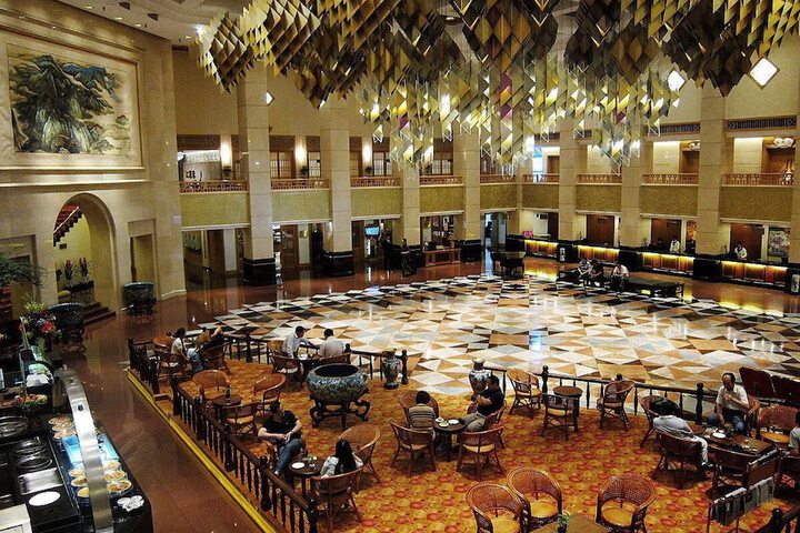 Guest Lobby