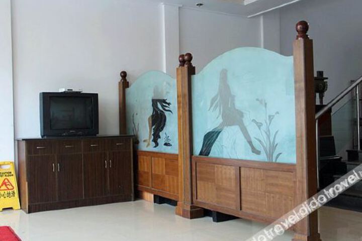 Hotel Interior 6 of 14