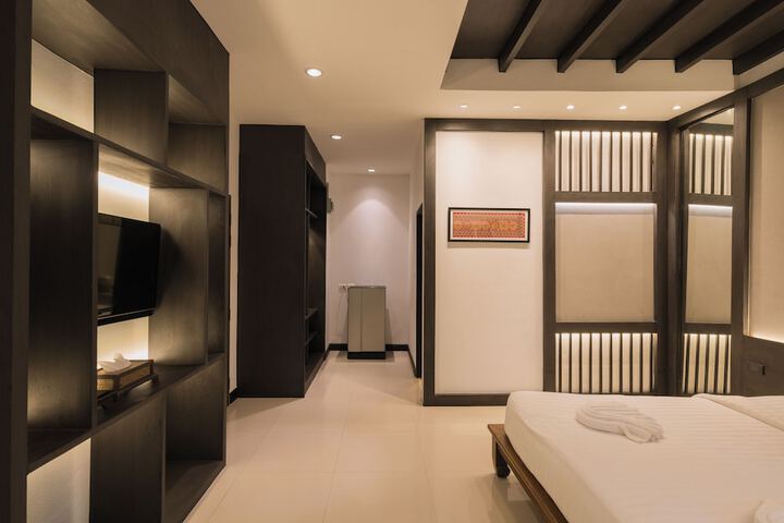 Room 15 of 113
