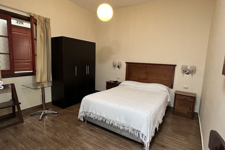 Room 35 of 67