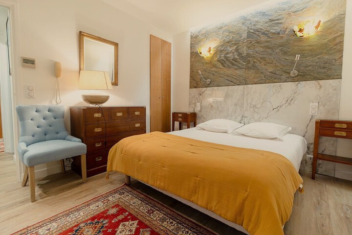Room 4 of 23