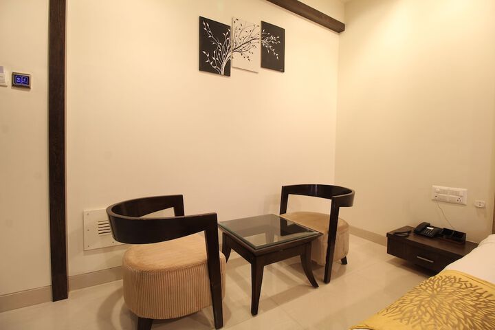 Room 19 of 170