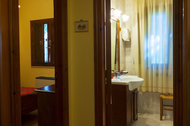 Room 15 of 65