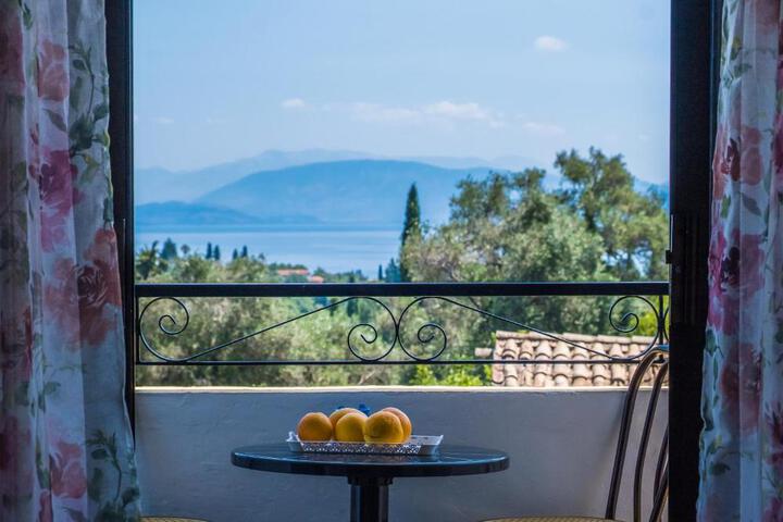 Aggeliki apartments Dassia by Hotelius