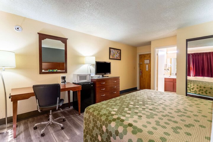Room 9 of 22