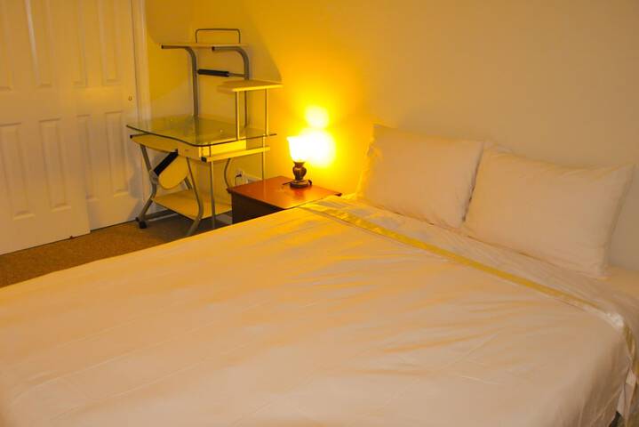 Room 8 of 23