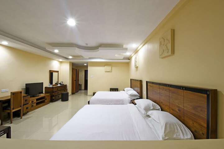 Room 15 of 53