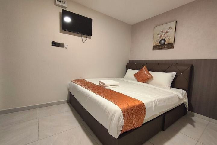 Room 12 of 60