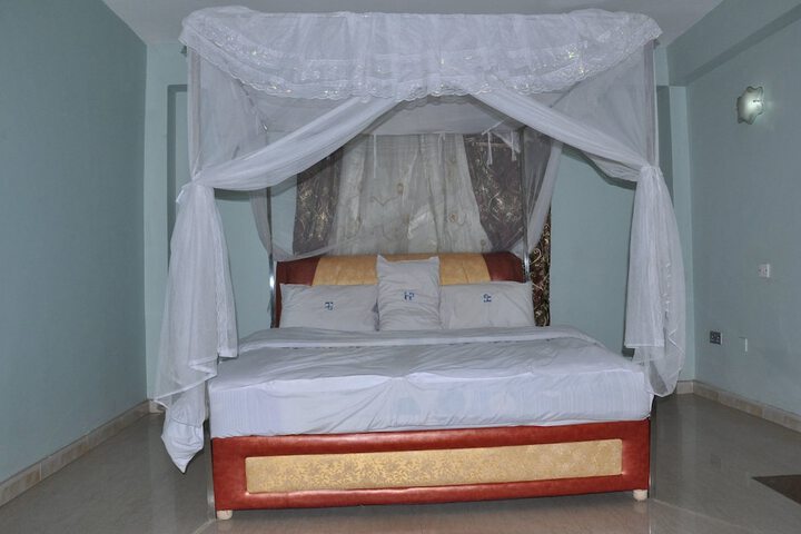 Room 5 of 21