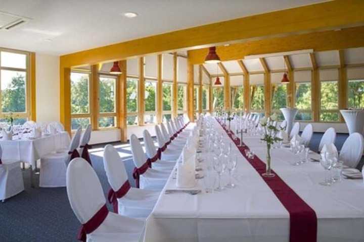 Ballroom/Hall 16 of 26