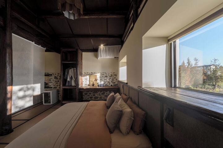 Room 82 of 139