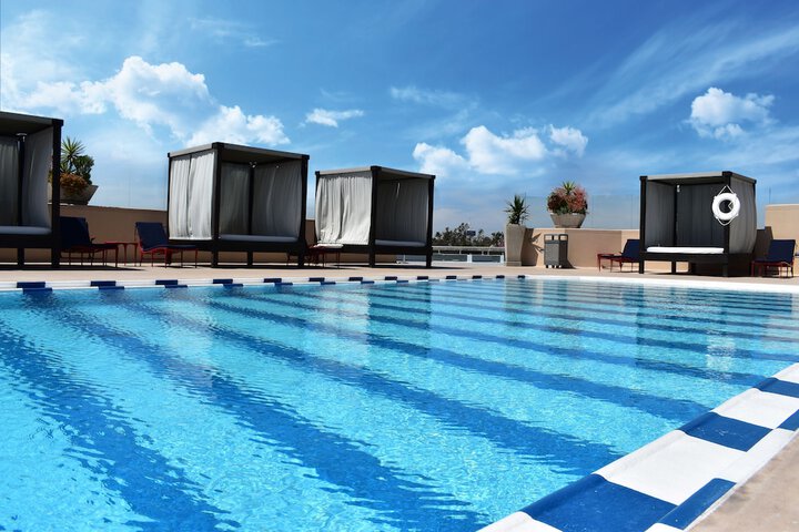 Pool 43 of 77