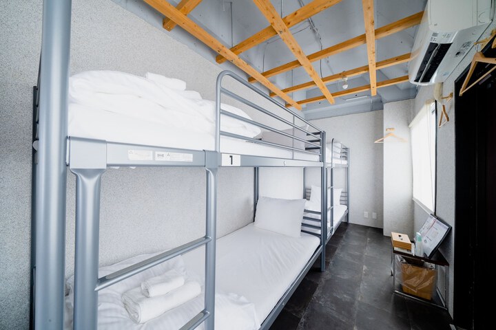 Room 12 of 53