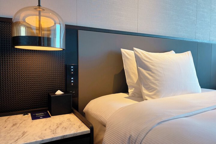 Room 44 of 93