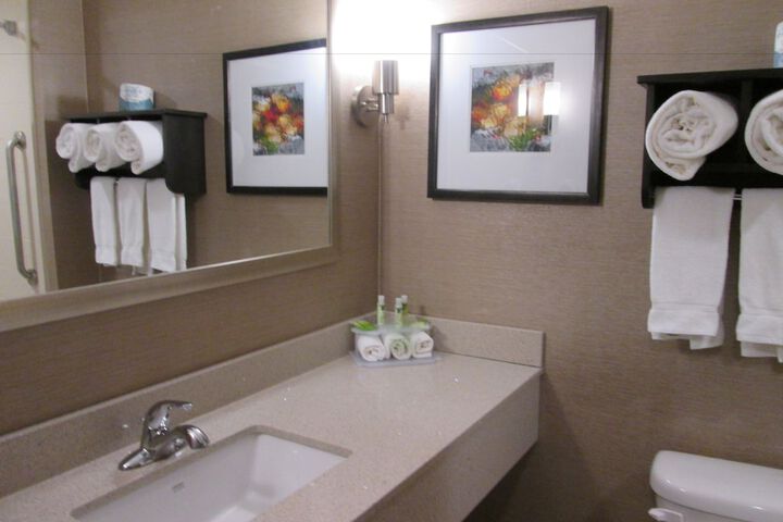 Room 46 of 81