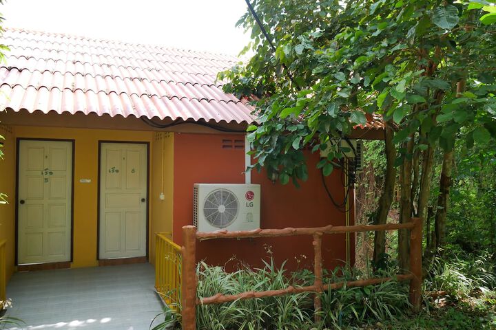 Room 27 of 63
