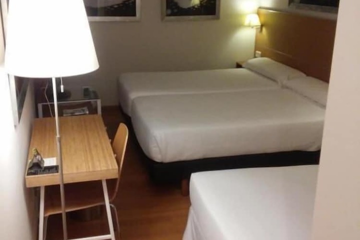 Room 31 of 105