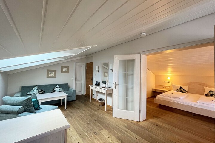 Room 42 of 66