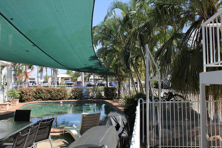Pool 23 of 40