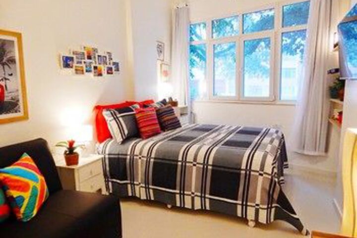 Room 5 of 14