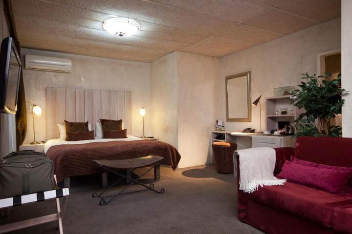 Room 15 of 76