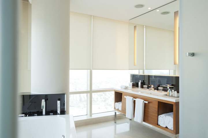 Room 50 of 180