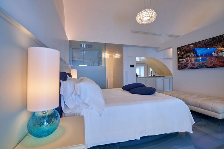 Room 30 of 73