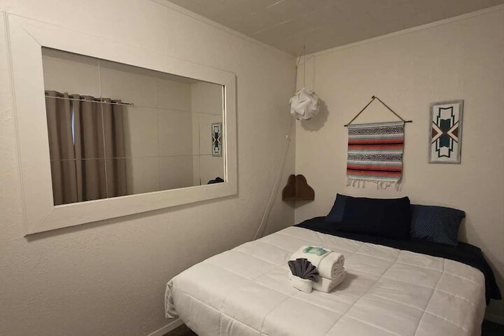 Room 8 of 21