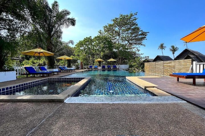 Pool 53 of 78