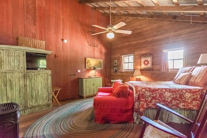 Room 6 of 35