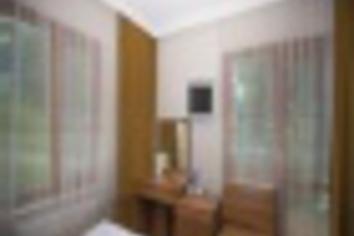 Room 195 of 216