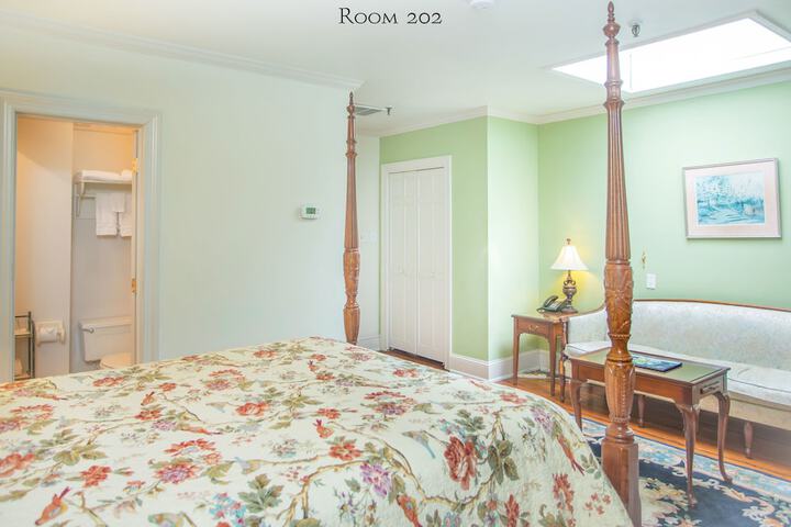 Room 29 of 170
