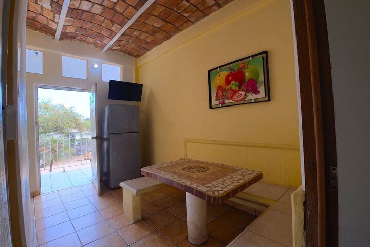 Room 15 of 27