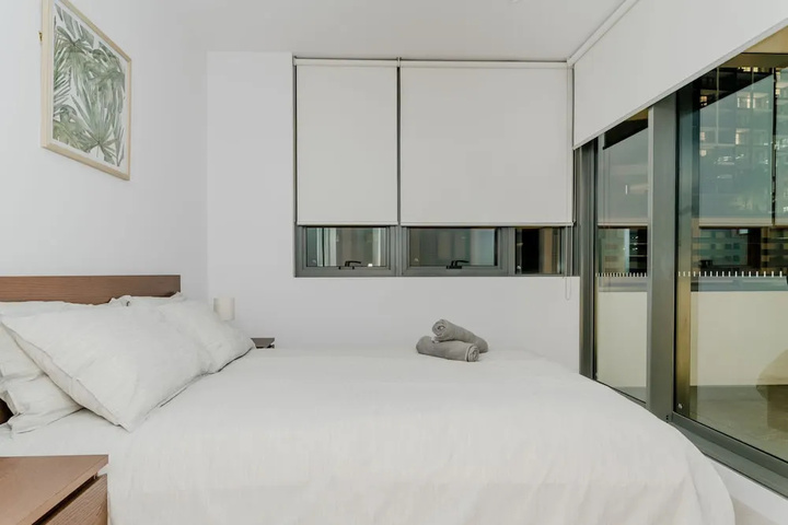 Room 3 of 18