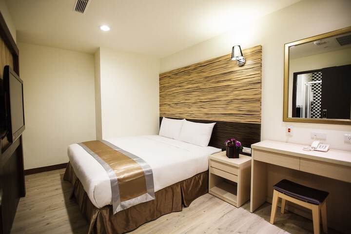 Room 7 of 41