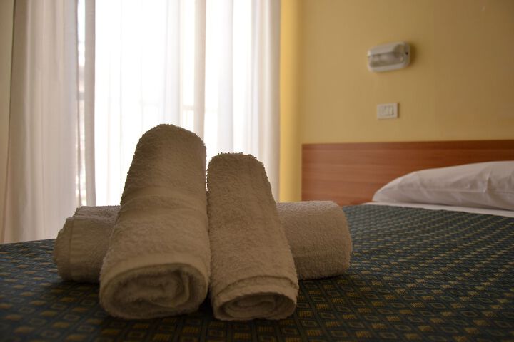 Room 18 of 34