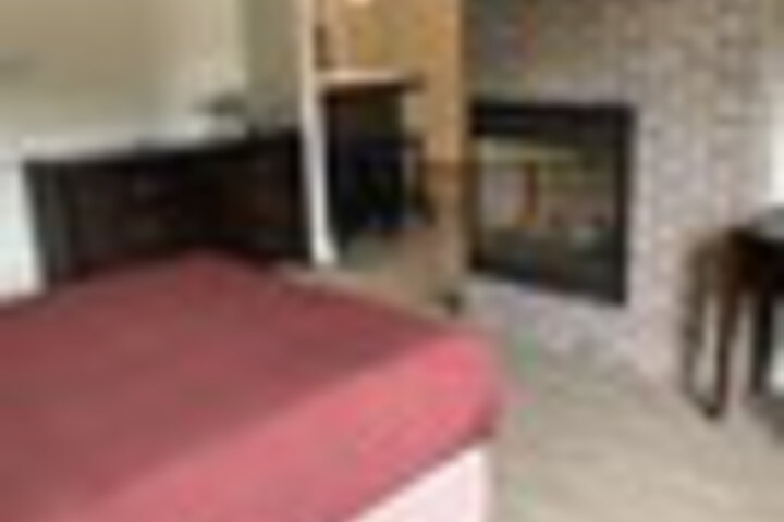 Room 119 of 297