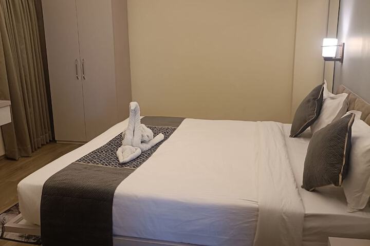 Room 44 of 84
