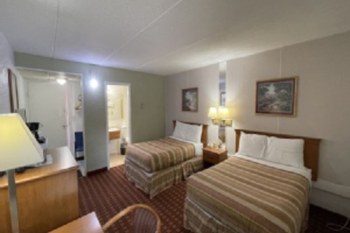 Room 165 of 228