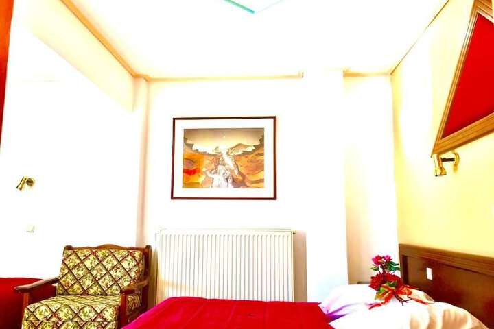 Room 27 of 54